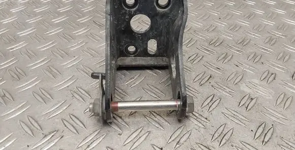 Toyota Auris E180 Gearbox mounting bracket 