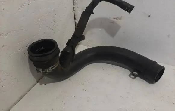 Mazda CX-7 Intercooler hose/pipe R2AX13231