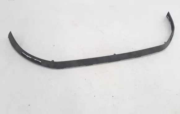 Front bumper lip