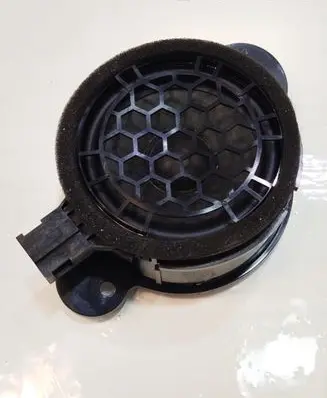 Audi A3 S3 8V Front door speaker