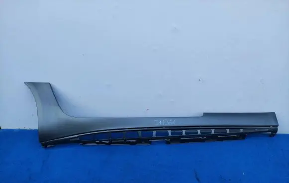 Mercedes-Benz AMG GT R190 C190 Sill/side skirt trim A1906985400