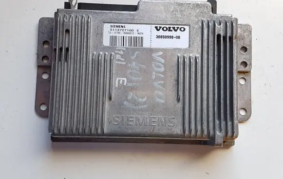 Volvo S40, V40 Engine control unit/module 30850998 S113727100