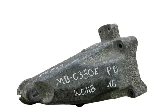 Mercedes-Benz C W205 Engine mounting bracket A2742231004