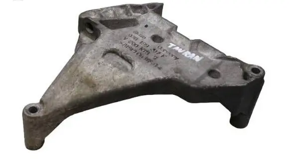 Engine mounting bracket
