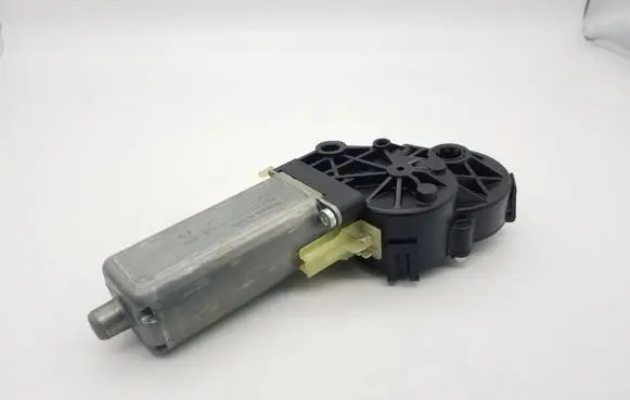 Audi Q7 4L Seat adjustment motor 0390203225 821418074