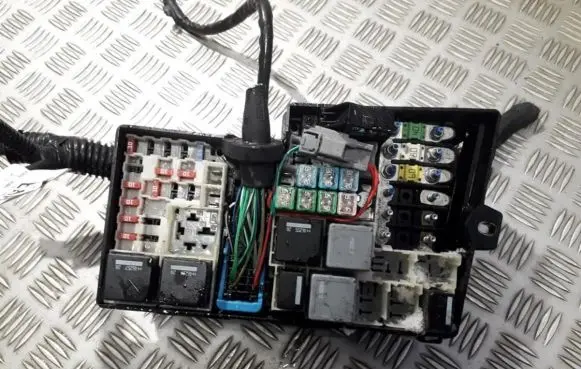 Ford Focus C-MAX Fuse box set 3M5T14A142AB 3M5T-14A142-AB