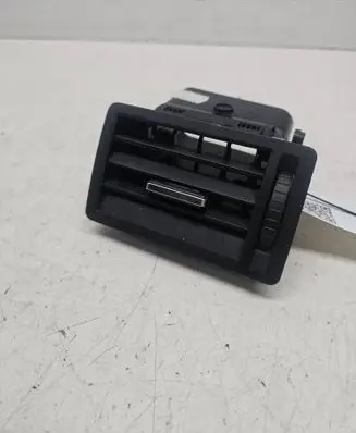 Ford Focus C-MAX Dashboard side air vent grill/cover trim 3M51R018B08