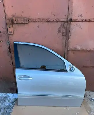 Mercedes-Benz E W211 Front door A2117201405 2117201405