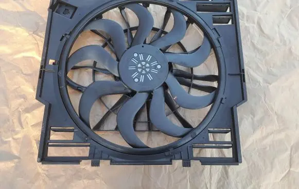 BMW 5 G60 Electric radiator cooling fan 7925814 7925824