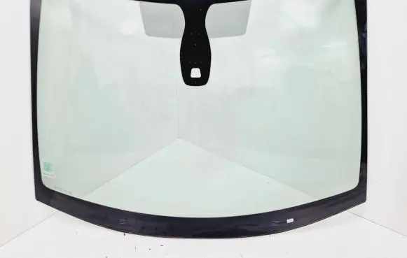 Citroen DS5 Front windscreen/windshield window 43R000996 DOT39AS1M91
