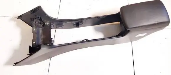Mazda 3 I Armrest b32h64428