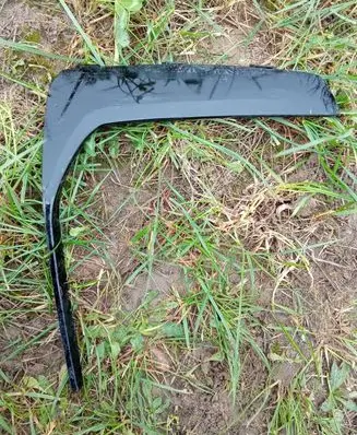 Audi Q7 4M Front bumper splitter molding 4M0807300A
