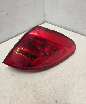 Opel Meriva B Rear/tail lights P12552 21638009