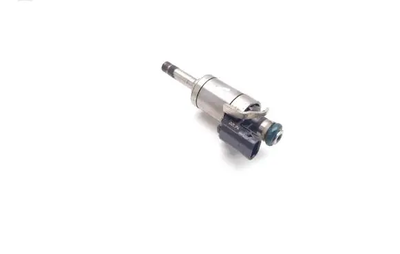 Ford Focus Fuel injector CM5G-9F593-FA