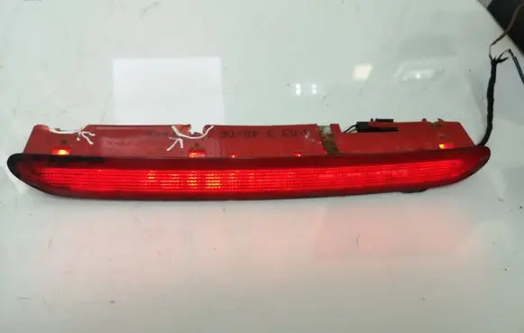 Volkswagen PASSAT B6 Third/center stoplight 1K6945097B