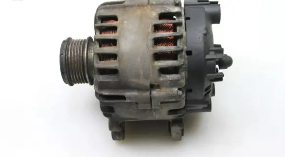 Volkswagen PASSAT B6 Generator/alternator 03P903023B