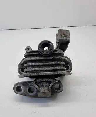 Alfa Romeo Giulietta Engine mount bracket 51888091