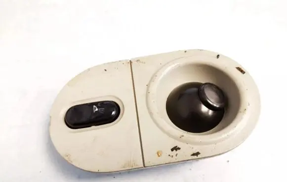 Renault Laguna I Front seat light 770082054