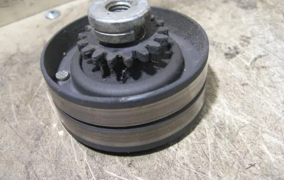Renault Espace III Alternator belt tensioner pulley 