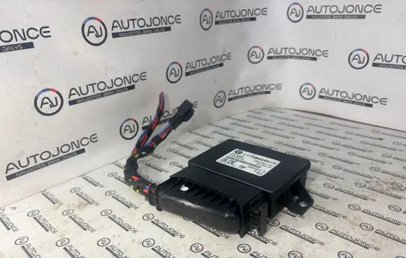 BMW 5 F10 F11 Hand brake control module 6798113 0102180835 23122010