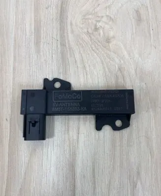 Ford Kuga I Keyless system antenna 8M5T15K603KA 5WK49706 032AA05143