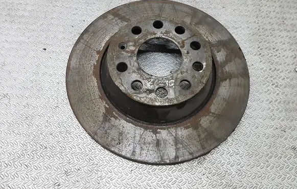 Volkswagen PASSAT B7 Rear brake disc