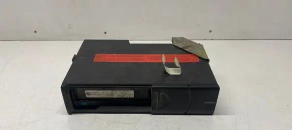 BMW 5 E39 CD/DVD changer 8364931