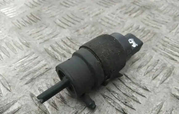 Audi A6 S6 C7 4G Windscreen/windshield washer pump 8K5955647