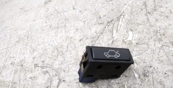 BMW X5 E53 Tailgate opening switch 8365579 61318365579 03052500