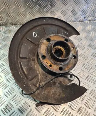 Renault Laguna III Front wheel hub