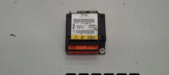 Peugeot 607 Engine control unit/module 9643869780