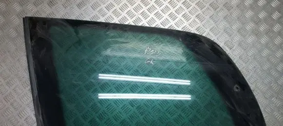 Ford Galaxy Rear side window