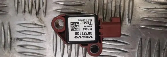 Volvo V50 Airbag deployment crash/impact sensor 30737138