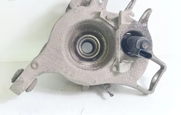 Porsche Panamera (970) Rear wheel hub spindle/knuckle 97033161102