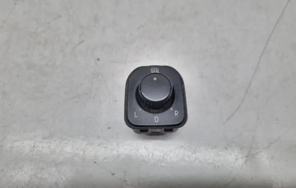 Volkswagen PASSAT B6 Wing mirror switch 1K0959565H