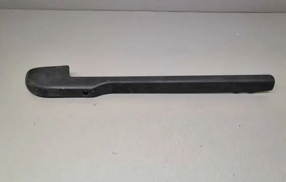 Volkswagen PASSAT B5.5 Front driver seat rail trim 3B0881087D