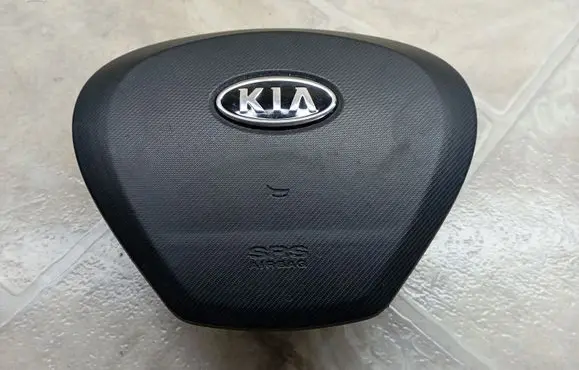 KIA Ceed Steering wheel airbag 569001H000