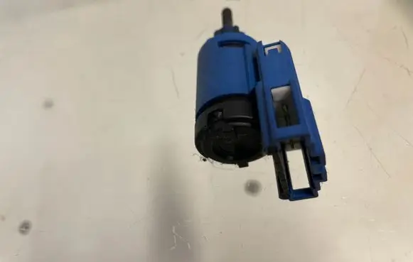 Audi A6 S6 C6 4F Clutch pedal sensor 1J0927189F 19322013 08640