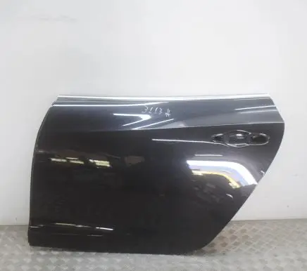 Maserati Quattroporte Rear door 673008060