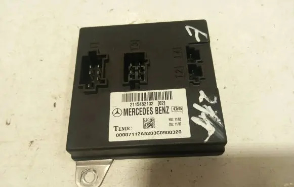 Mercedes-Benz E W211 Comfort/convenience module 2115452132