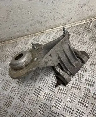 Front lower control arm/wishbone