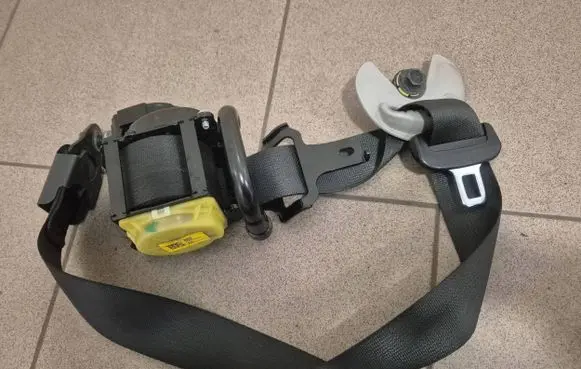 KIA Ceed Front seatbelt 88820J7000