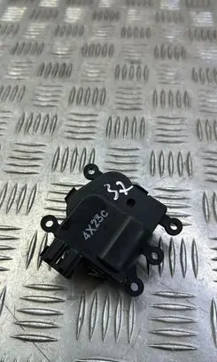 Mazda CX-5 Air flap motor/actuator 4X23C