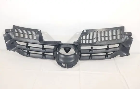 Front bumper upper radiator grill