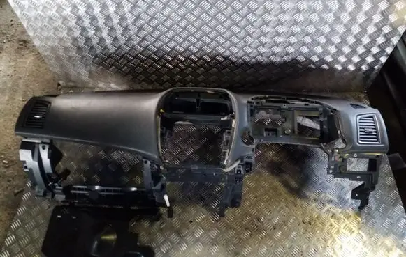 Mitsubishi ASX Dashboard