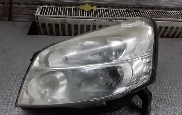 Nissan Prairie Headlight/headlamp