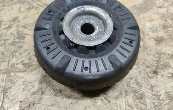 Opel Mokka Front upper strut mount 95212727