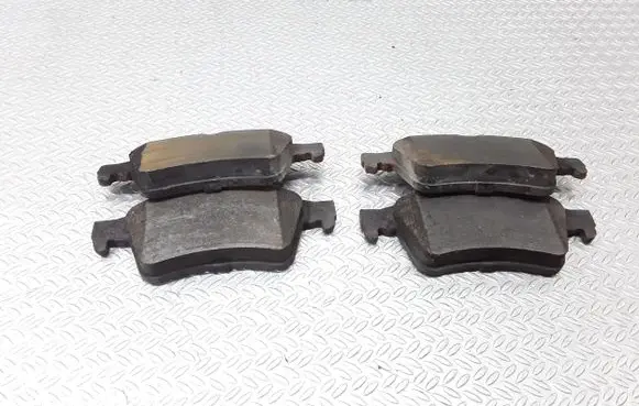 Ford Focus C-MAX Brake pads (rear) 