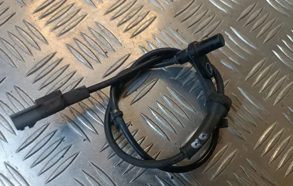 Nissan Qashqai Front ABS sensor wiring 
