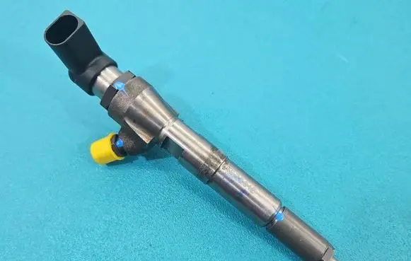 Renault Megane III Fuel injector 166008052R IMPRK1532012